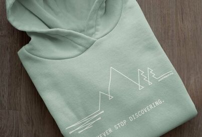 MQ NEVER STOP DISCOVERING - Organic Hoodie Unisex