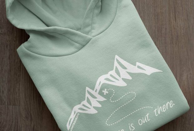 MQ ADVENTURE IS OUT THERE - Organic Hoodie Unisex